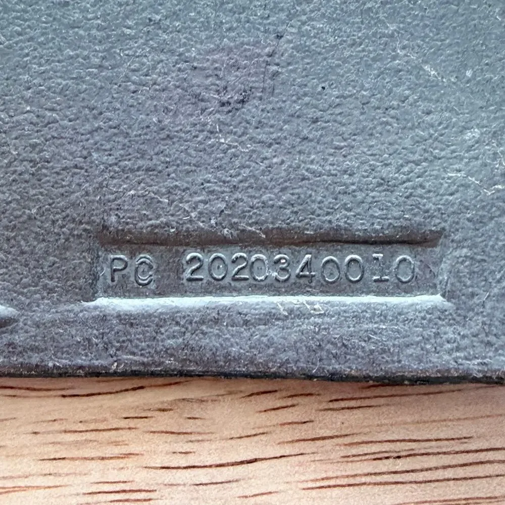 vintage henry ford model T automobile belt buckle old cars classic detroit metal